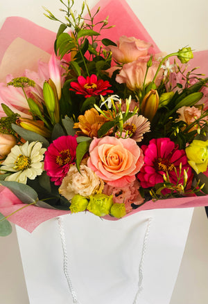 Peachy Queen  - Posy in Vase