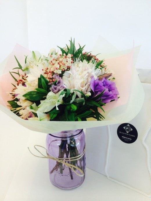 Pastel posy in Mason Jar